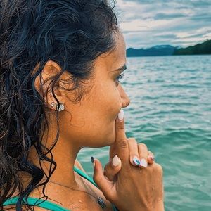 Meet your Posher, Abigail